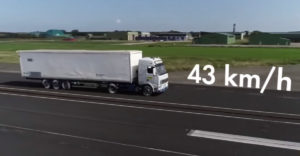 Crash test ako dôkaz, že aj nehoda pri rýchlosti 43 km/h môže byť smrteľná