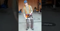 Videl si už moje nové nohavice? Zvládnu zastaviť aj motorovú pílu