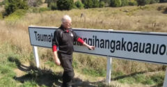 Predstavil najdlhší názov kopca na svete (Nový Zéland)