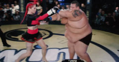 MMA bojovníčka s váhou 63 kg vs. 240 kg youtuber