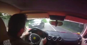 Počas testovacej jazdy to takmer dal na totálku (Ferrari v 30ke)