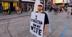 Podvádzal manželku, trest si naňho počkal (Times Square)