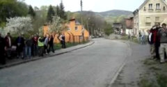 Rallye cez dedinu (Pobudil babky)