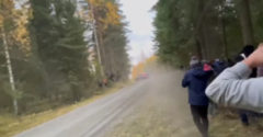 Extrémne prelety počas Rally Fínska (Adrenalínové sledovanie)