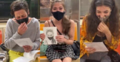 Nenápadne maľuje ľudí v metre a následne im dielo odovzdá (Radostné reakcie)
