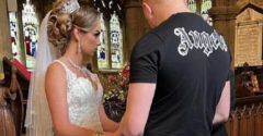 Ženích sa na vlastnú svadbu obliekol tak, ako keby sa tam ocitol náhodou. Čo na to nevesta?