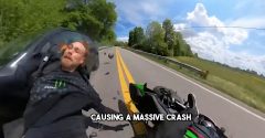 Nezmyselné chovanie motorkárov, ale aj obdivuhodné nasadenie a pomoc (Kompilácia nehôd)