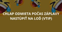 Chlap odmieta počas záplavy nastúpiť na loď (Vtip)