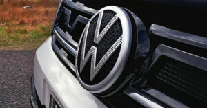 Volkswagen prišiel s novým logom, ktoré má zabrániť zrážke so zverou. Nebol to vraj žiaden prvoaprílový žart