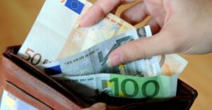 Štát odklepol NOVÝ poplatok takmer 400 €, ktorý budeme ročne platiť takmer VŠETCI. Čoho sa týka?