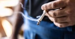 Jednovaječné dvojčatá ukázali obrovský rozdiel po tom, čo jedno fajčilo 15 rokov a druhé nie