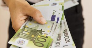 Pripravte sa na finančnú injekciu: Štát vyplatí až 500 € takmer každému