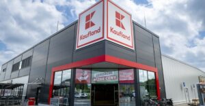 Kaufland sťahuje z predaja obľúbenú potravinu. Našli sa v nej kúsky skla