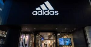Prečo má ikonický ADIDAS vo svojom logu 3 prúžky? Takto to celé vzniklo