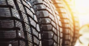 Pozor na nebezpečné zimné pneumatiky: Týmto modelom sa radšej vyhnite!