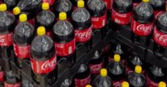 Mnohí ľudia až teraz zisťujú, čo v skutočnosti znamená žltý uzáver na fľašiach Coca-Coly