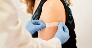 Rozsiahla štúdia odhalila, aké následky malo očkovanie proti COVIDU