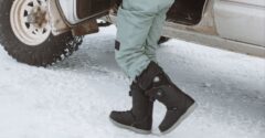 Jazdíte v zimných topánkach? Môžu vám predĺžiť brzdnú dráhu o niekoľko metrov