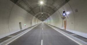 Totálna ignorancia v tuneli Višňové: vodiči kašlú na TOTO značenie