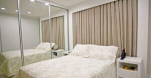 Desivý dôvod, prečo by ste nikdy nemali mať zrkadlo otočené smerom k posteli