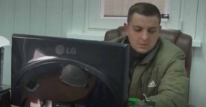 Robotníkovi Vladimirovi prišla na účet mzda pre 34 kolegov: TOTO odkázal šéfovi